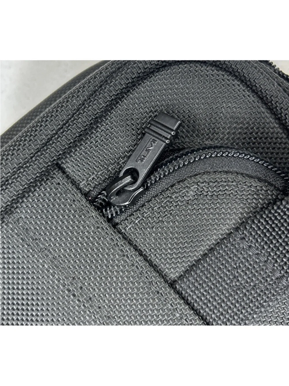 TUMI Alpha Black Ballistic Nylon Travel Organizer Tech/Toiletries Business Case.